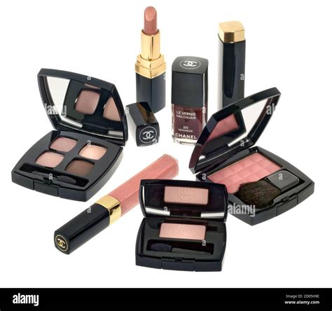 maquillaje compacto chanel